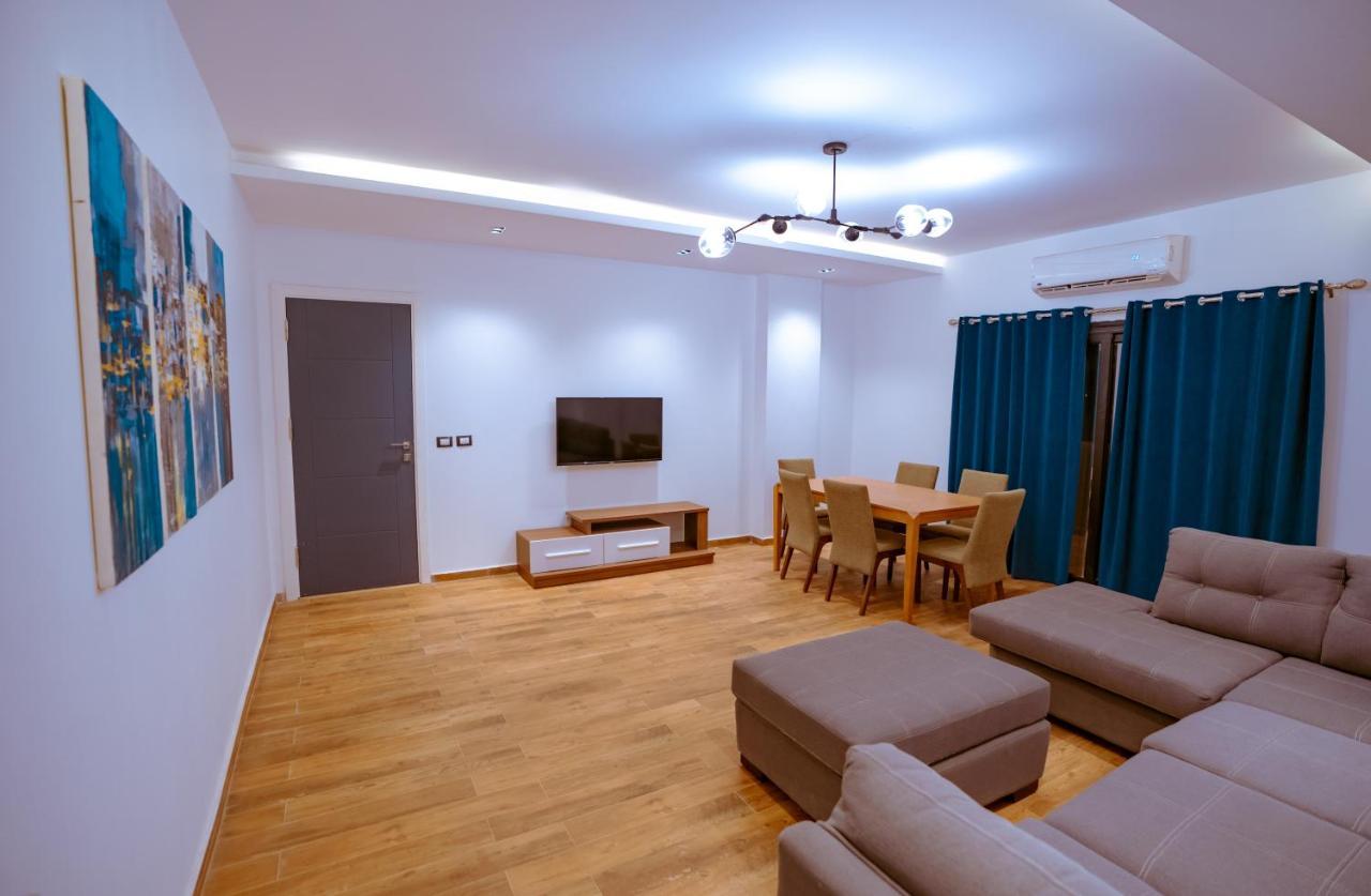 Travelholic Residence New Каїр Екстер'єр фото