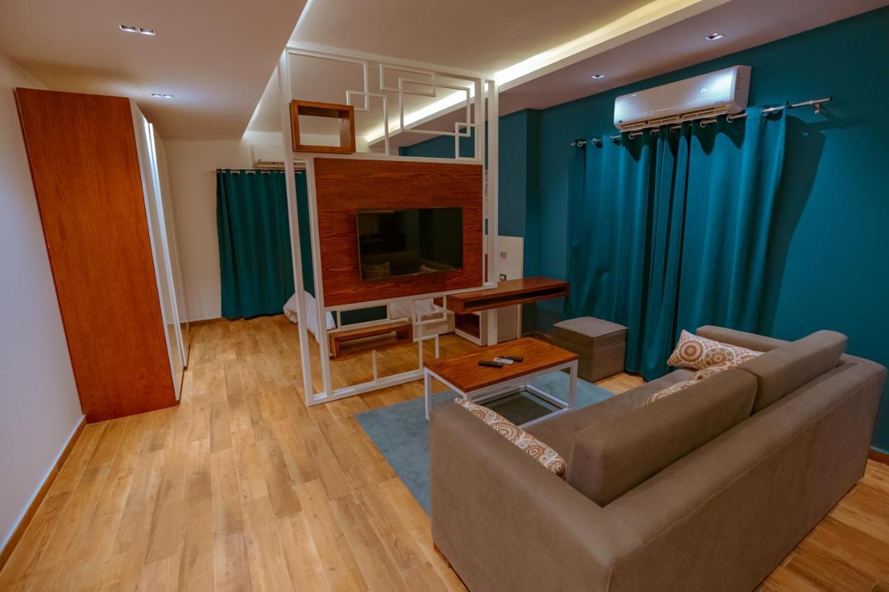 Travelholic Residence New Каїр Екстер'єр фото
